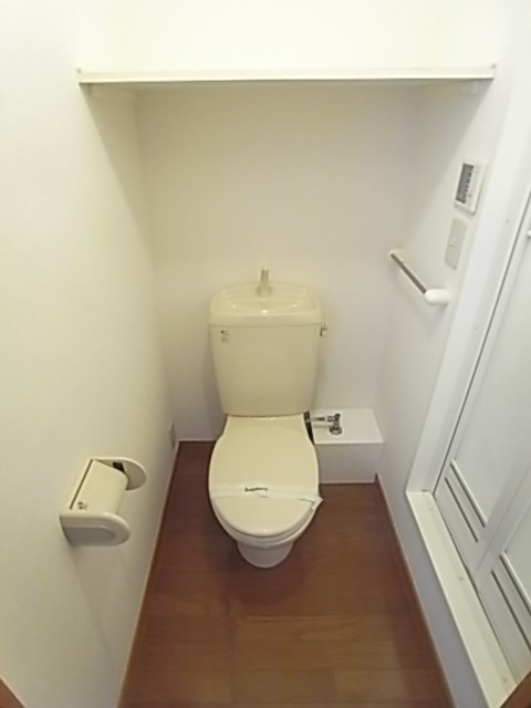 レオパレスTRYのトイレ