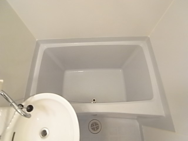レオパレスTRYの浴室