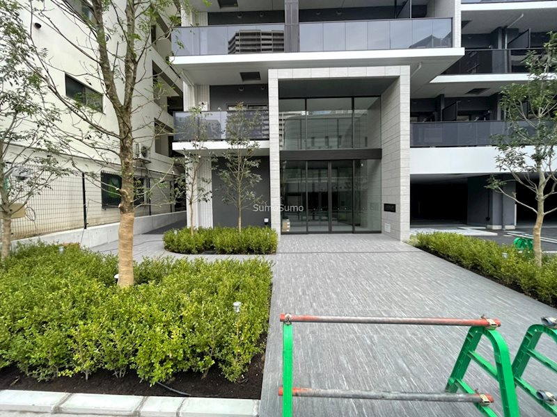 ルネフラッツ谷町四丁目のエントランス