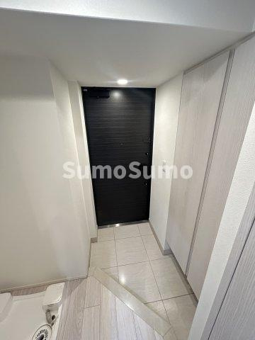 ルネフラッツ谷町四丁目の玄関