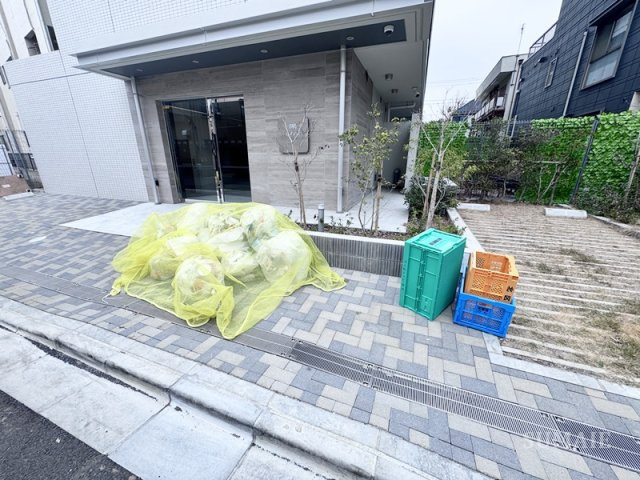 Weave Base - Oji Kamiyaのその他共用部分|ゴミ捨て場です