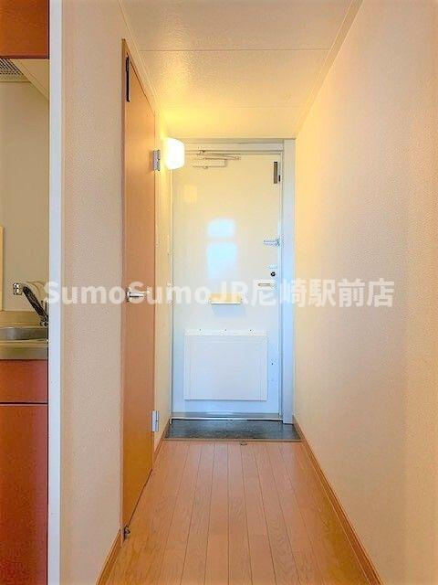 レオパレスみやびの玄関