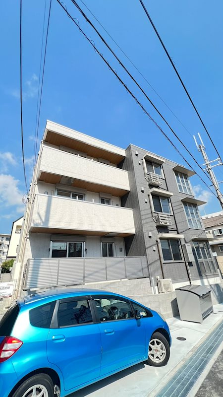 ラポール岡本の外観