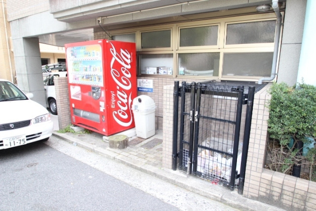 クレールヒロの周辺