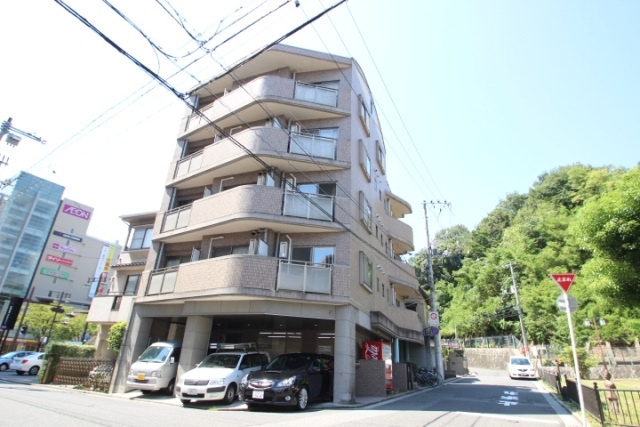 クレールヒロの外観