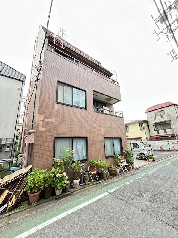 ルージュ駒場の外観