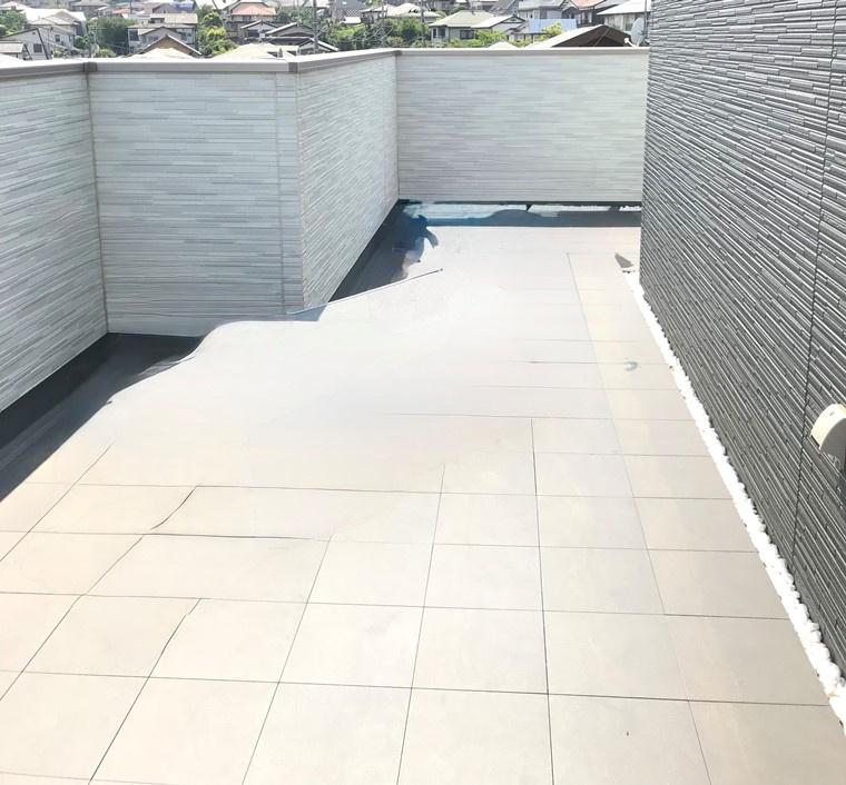 桜ヶ丘戸建のバルコニー