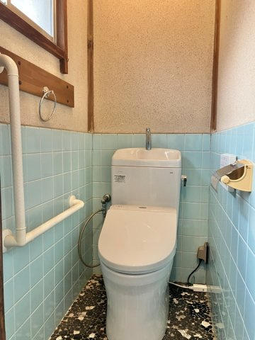 中十条戸建のトイレ