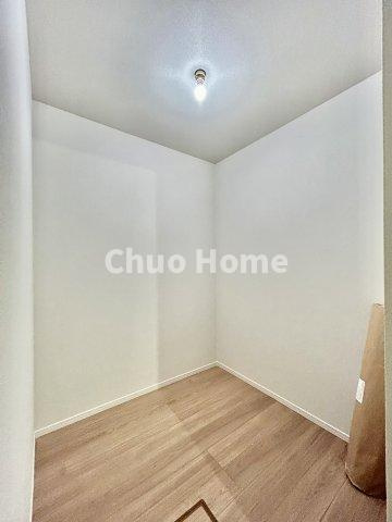 江戸川区西小松川町新築分譲住宅の収納|ウォークインクローゼット