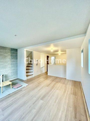 江戸川区西小松川町新築分譲住宅の居間・リビング|居間リビング