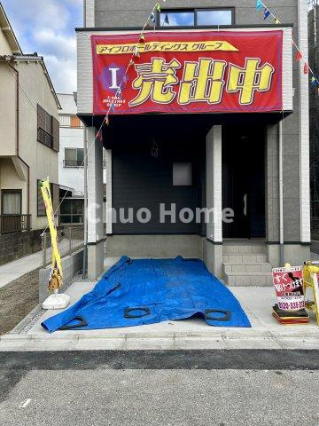 江戸川区西小松川町新築分譲住宅の駐車場|カースペース