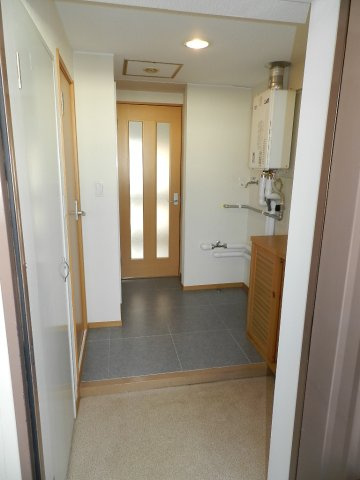 H.YamajiBuillの玄関