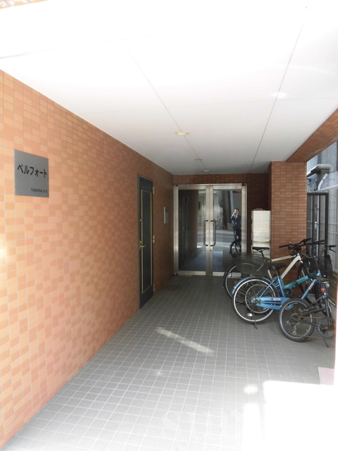 ベルフォートのエントランス|エントランスです☆