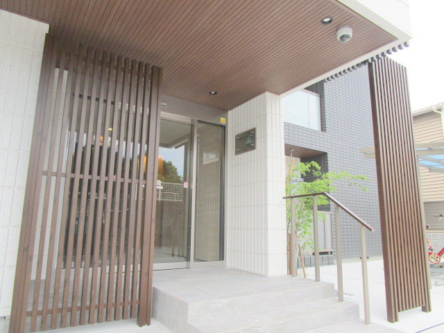 メゾン・ド・ロンジュのエントランス|★エントランス★