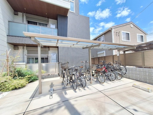 メゾン・ド・ロンジュのその他共用部分|★駐輪場★