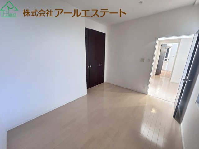 アルファステイツ東今宿　姫新線「播磨高岡駅」徒歩9分の寝室