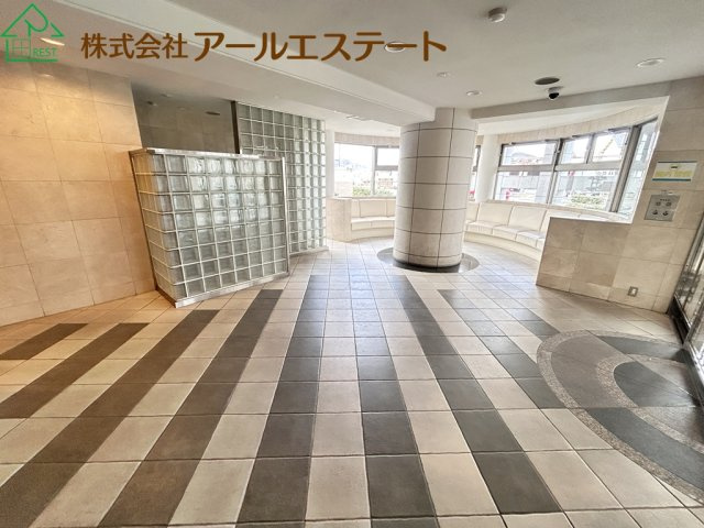 アルファステイツ東今宿　姫新線「播磨高岡駅」徒歩9分のエントランス