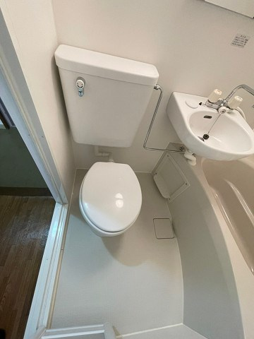 三甲イエムのトイレ