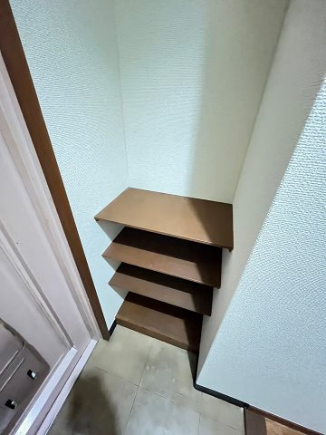 三甲イエムのその他