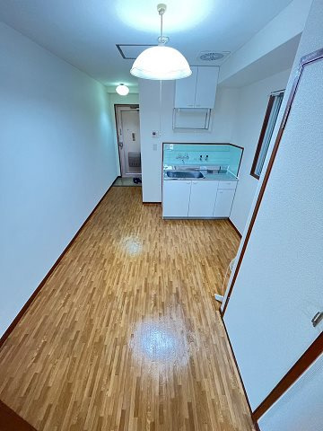 三甲イエムの内装