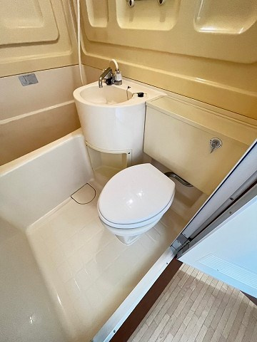 三甲イエムのトイレ