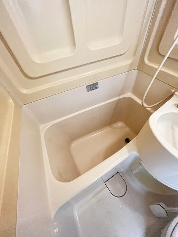 三甲イエムの浴室