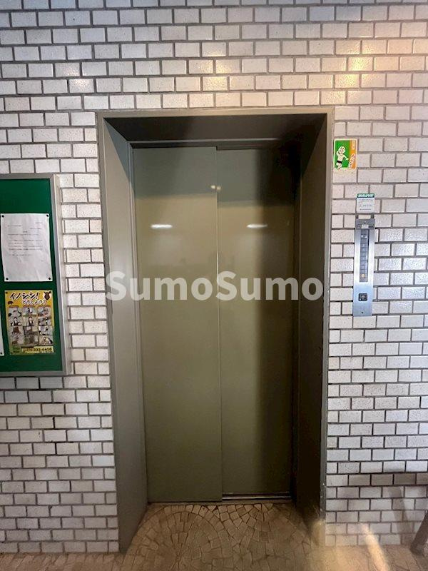 岡本エクセルの外観