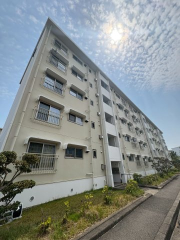 名谷六団地三一号棟