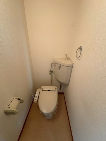 名谷六団地三一号棟のトイレ|ゆったりとした空間のトイレです