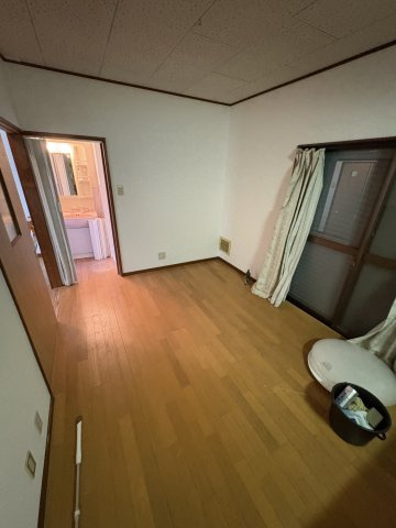 堀切戸建の居間・リビング|ゆったり過ごせる居間です