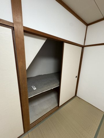 堀切戸建の収納|便利な収納スペースです