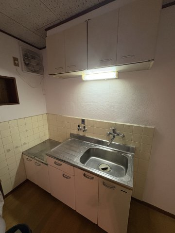 堀切戸建のキッチン|お料理しやすいキッチンです