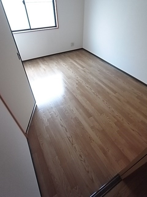 大倉山ハイツB棟の寝室