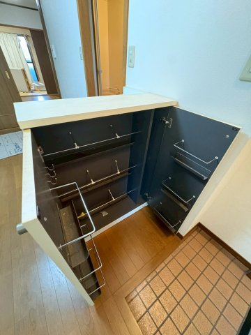 安藤マンションの玄関