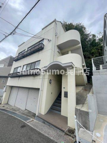 天神プラザのエントランス|きれいな外観です