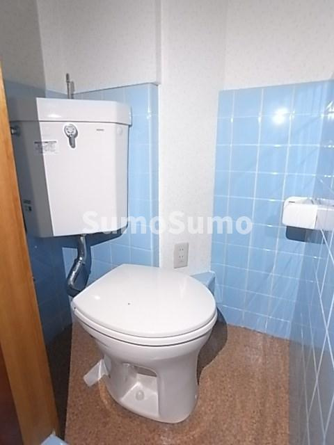 小林マンションのトイレ|落ち着いたトイレです