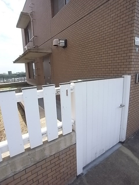昭和レジデンスの玄関