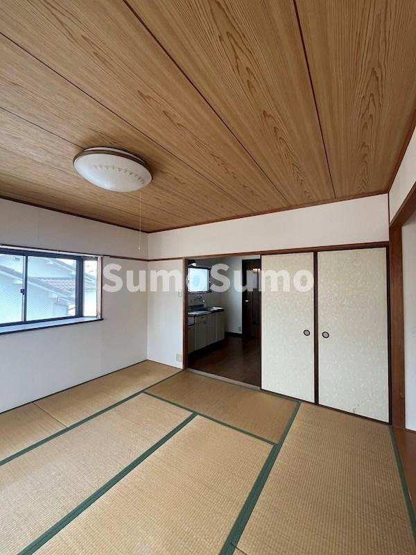 旭マンションの和室|きれいな和室です