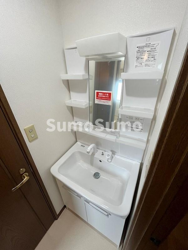 旭マンションの洗面所|コンパクトで使いやすい洗面所
