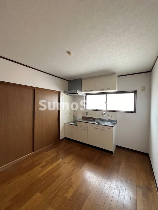 旭マンションの居間・リビング|使いやすいリビングです