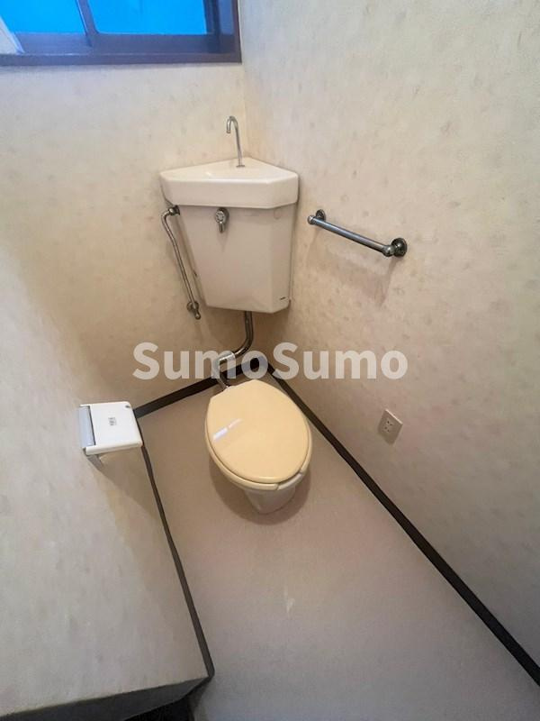 板宿ハイツのトイレ|清潔感のあるトイレです