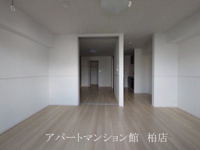 サードコートの居間・リビング