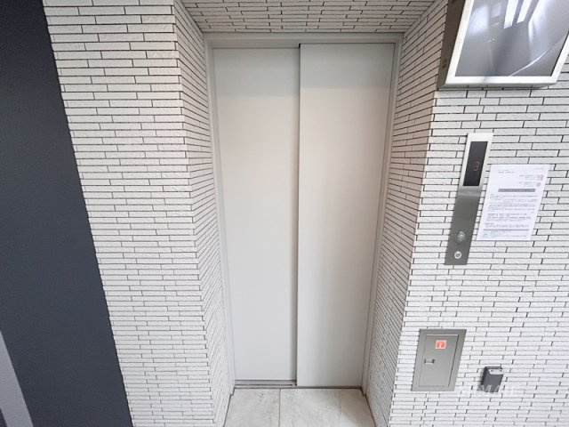 Weave Base - Oji Kamiyaのその他共用部分|エレベータです