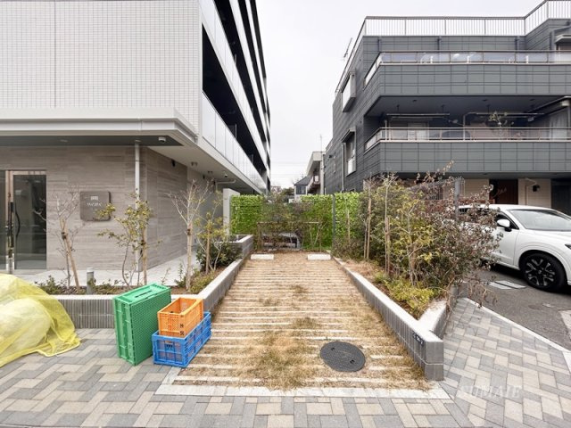 Weave Base - Oji Kamiyaのその他共用部分|駐車場です