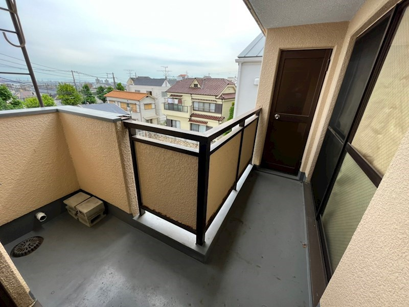 ローズハイツのバルコニー