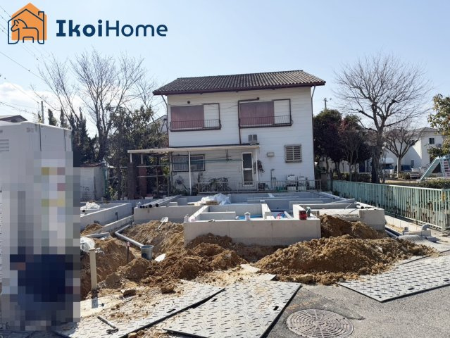 神戸市西区南別府4丁目　A号棟　新築戸建の前面道路含む現地写真|●資料・カタログのご請求無料●伊川谷小学校までは徒歩9分、伊川谷中学校までは徒歩17分。