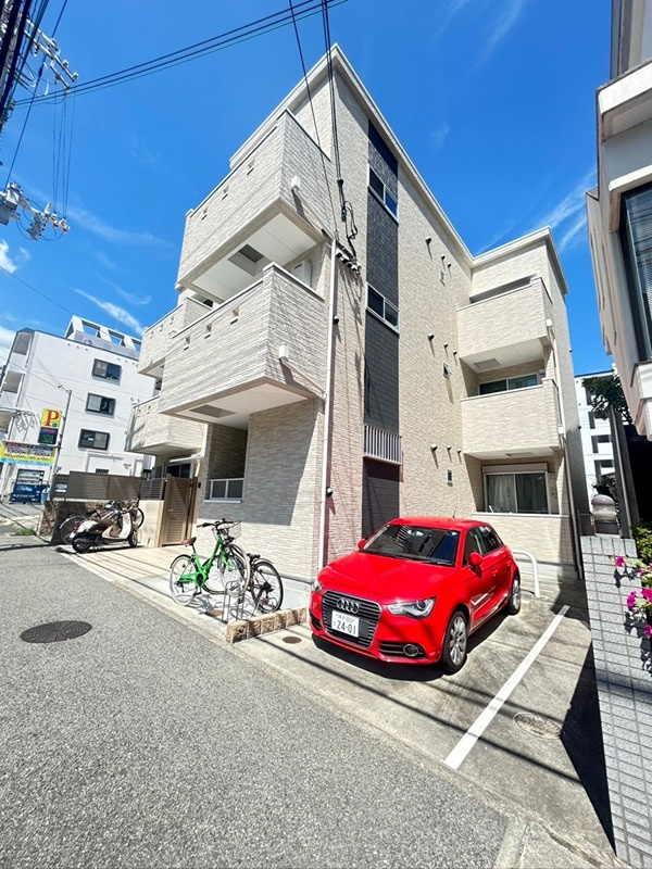 ワコーレヴィータ神戸中山手の外観