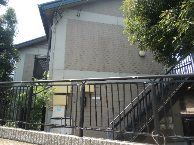中山手ガーデンパレスＤ棟の外観