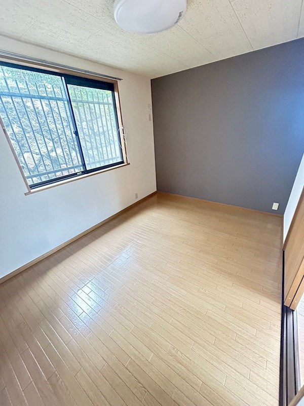 中山手ガーデンパレスＣ棟の寝室