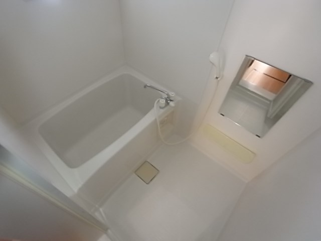 中山手ガーデンパレスＣ棟の浴室